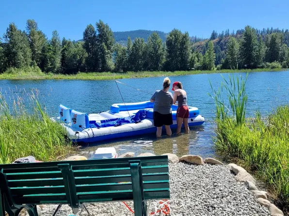 891 Ames Way, Dover, ID 83825