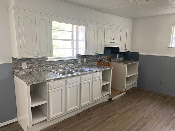 4th image of 6011 Canal Blvd