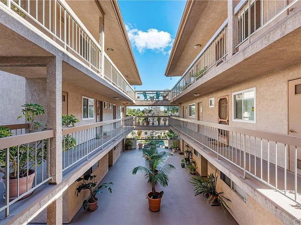 1st image of 1001 Belmont Ave Unit 302