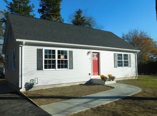 48 Dellawanda Rd, Swansea, MA 02777
