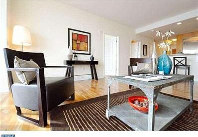 4th image of 400-26 S Broad St #1206