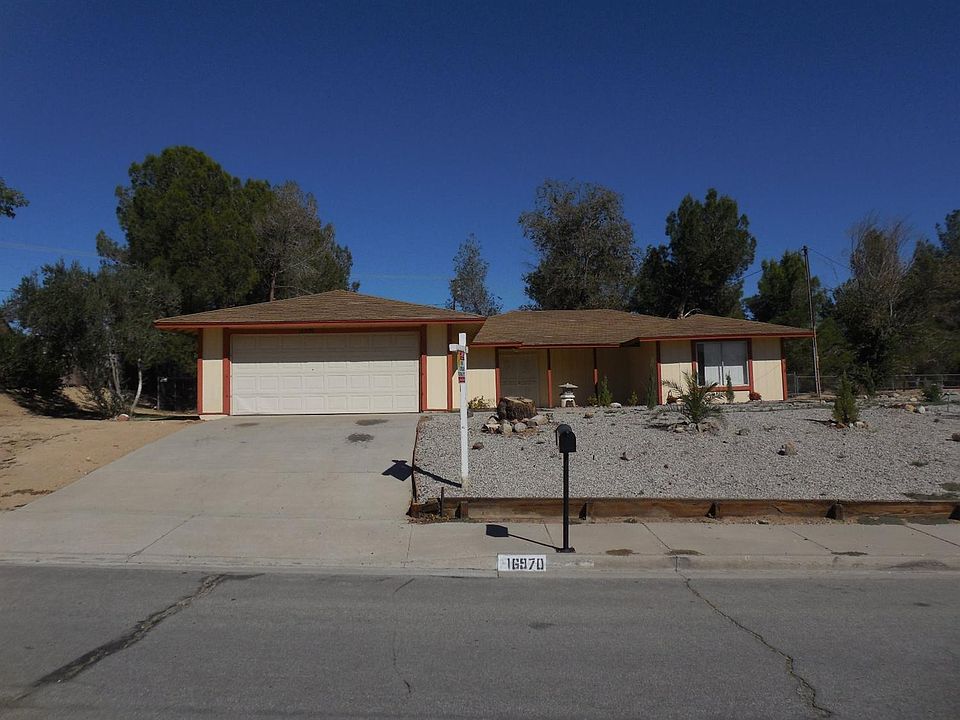 1st image of 16970 Lorene Dr