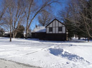 1209 Carol Crest Dr, Dundee, IL 60118