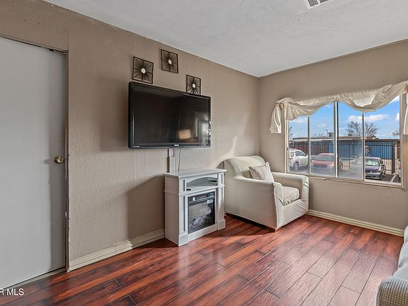 3rd image of 3300 15th St W Space 217