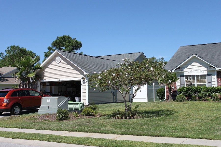 2nd image of 863 Sultana Dr