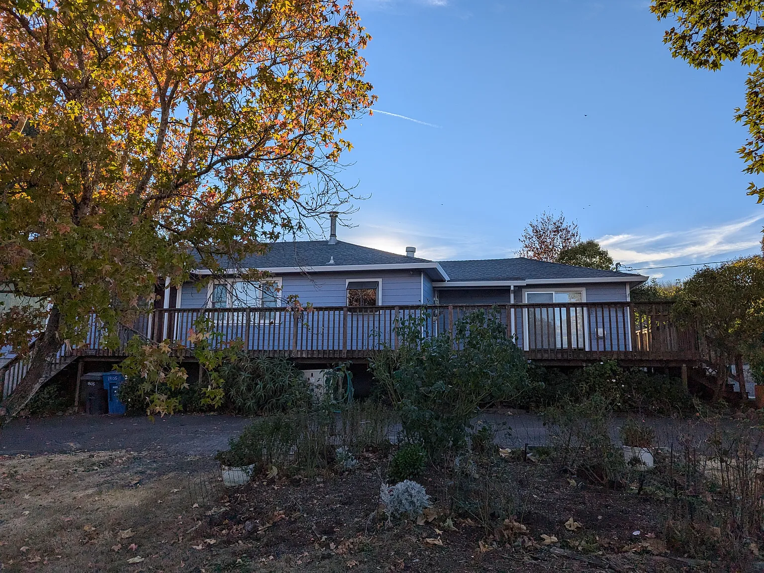 3 bed, 2400 sqft, $4,200 — Photo 2