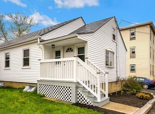 11R N Central St, Peabody, MA 01960