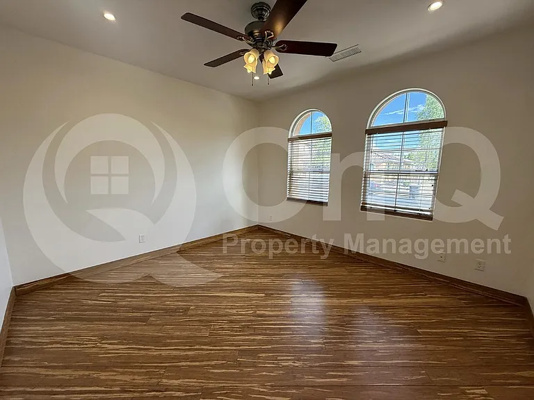 1104 E Gail Dr — Photo 17