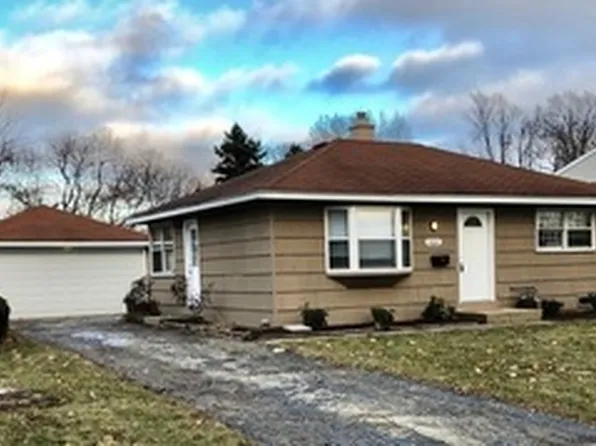 3604 Bobolink Ln, Rolling Meadows, IL 60008