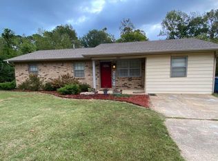 1005 N Shady Ln, Benton, AR 72015