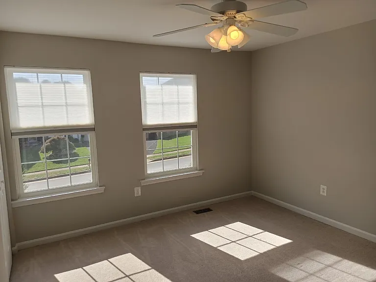 345 Silver Ridge Dr — Photo 19