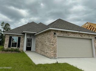 106 Lightbourne Dr, Lafayette, LA 70506