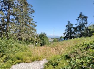 156 E Frostad Rd, Oak Harbor, WA 98277