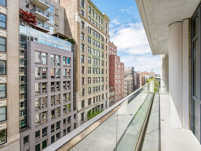 133 W 22nd St #7E — Photo 9