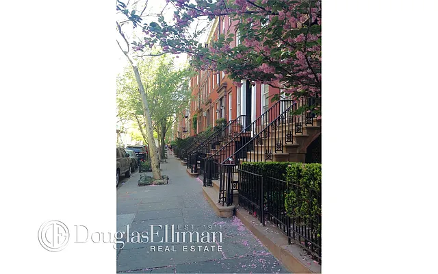 Rented by Douglas Elliman | media 32