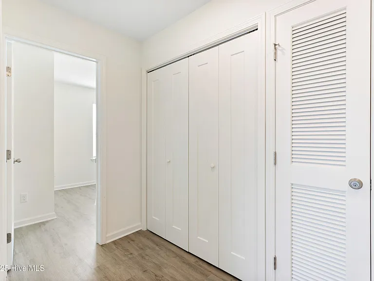 710 Taylor St #B — Photo 10