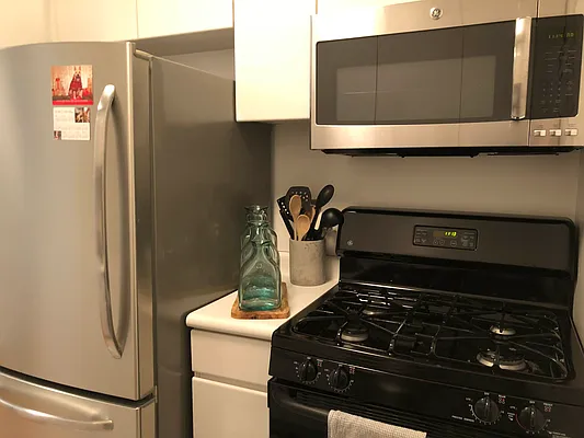 Rented by Tabak Real Estate | media 11