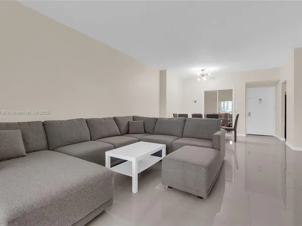 4400 Hillcrest Dr APT 107A, Hollywood, FL 33021