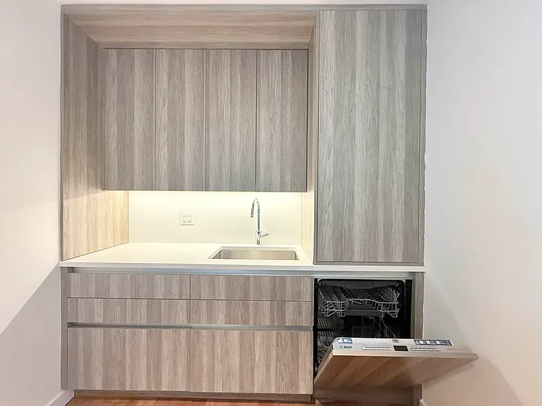 491 Keap St #12E — Photo 7