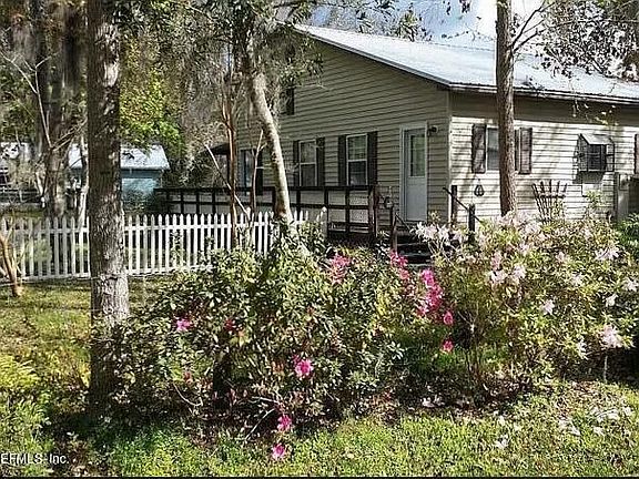 2nd image of 8205 Hall Ln