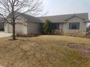 152 S Locust Ln, Whitewater, WI 53190
