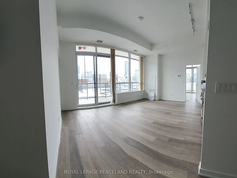 181 Huron St #901 — Photo 1