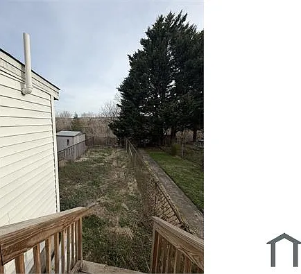 663 Summit St — Photo 14