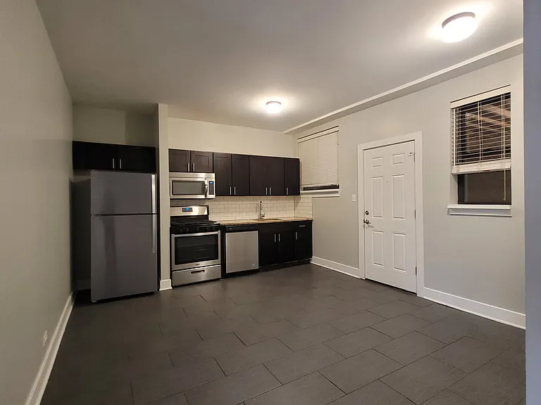 5501-5513 S Everett Ave — Photo 25