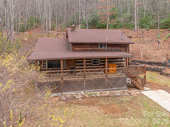 3rd image of 775 Chambers Cove Rd