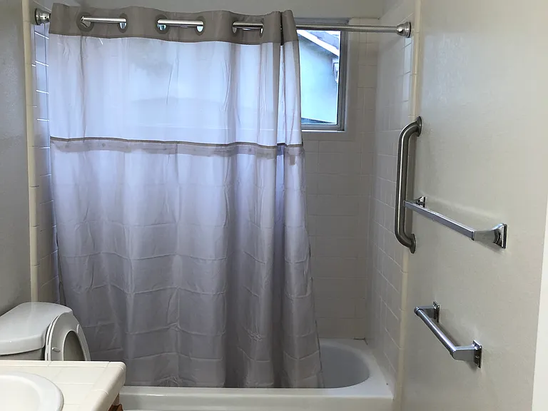 1600 Messina Dr — Photo 11
