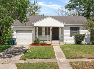 1050 Ponder St, Corpus Christi, TX 78404