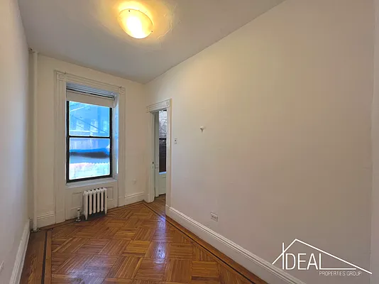 Rented by Ideal Properties Group | media 5