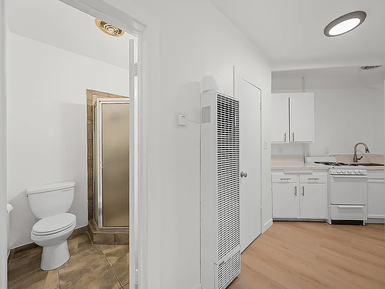 540 N Garfield Ave #B — Photo 6