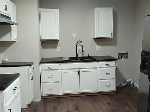4th image of 78 Saskatchewan Dr