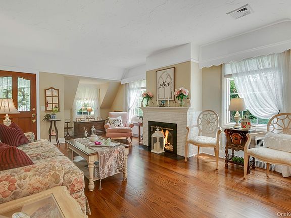 5th image of 527 Brooklyn Boulevard