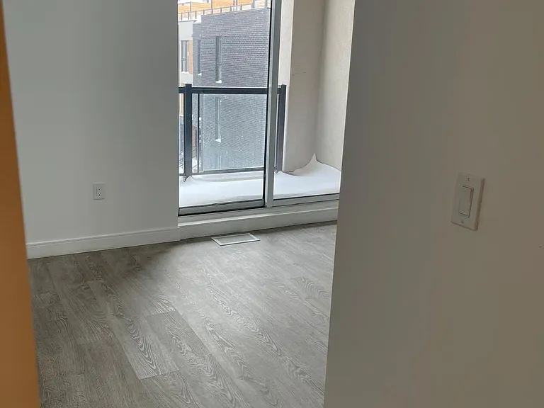 174 Clonmore Dr S #4-C — Photo 23