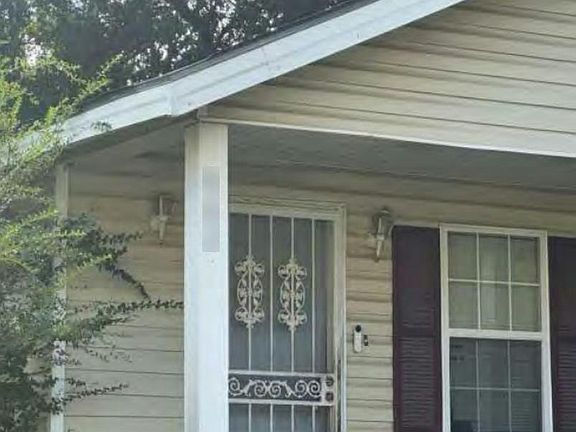 5th image of 602 Loeffler St