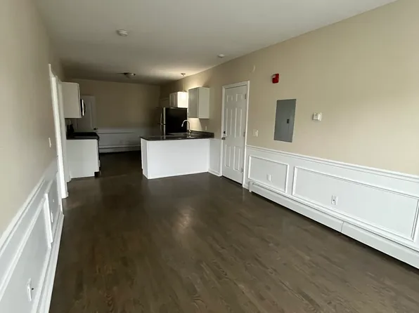 410 S Main St APT 2N, New Britain, CT 06051