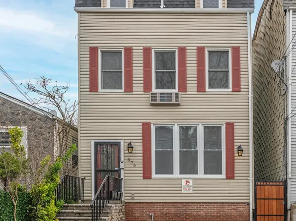 376 Forrest St, Jersey City, NJ 07304