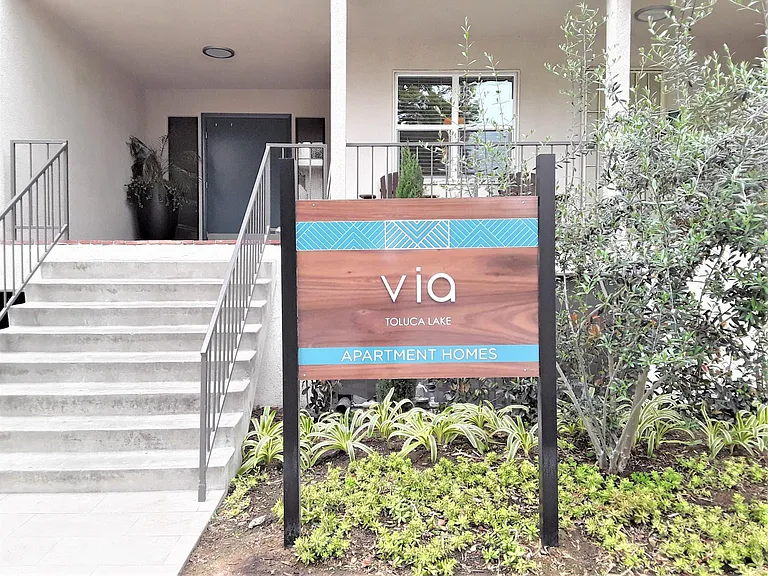 11230 Camarillo St #101 — Photo 28