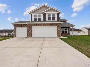 2528 Welsch Dr, Shiloh, IL 62221