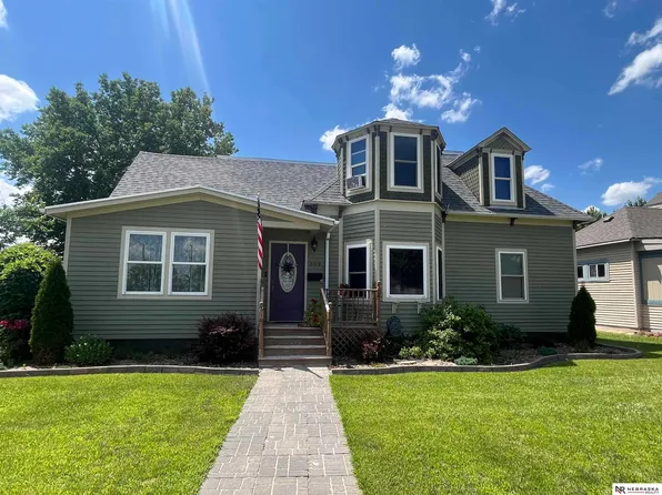 309 N Cherry St, Valentine, NE 69201