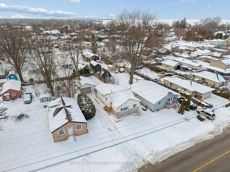 27008 Kennedy Rd #UPPER — Photo 28