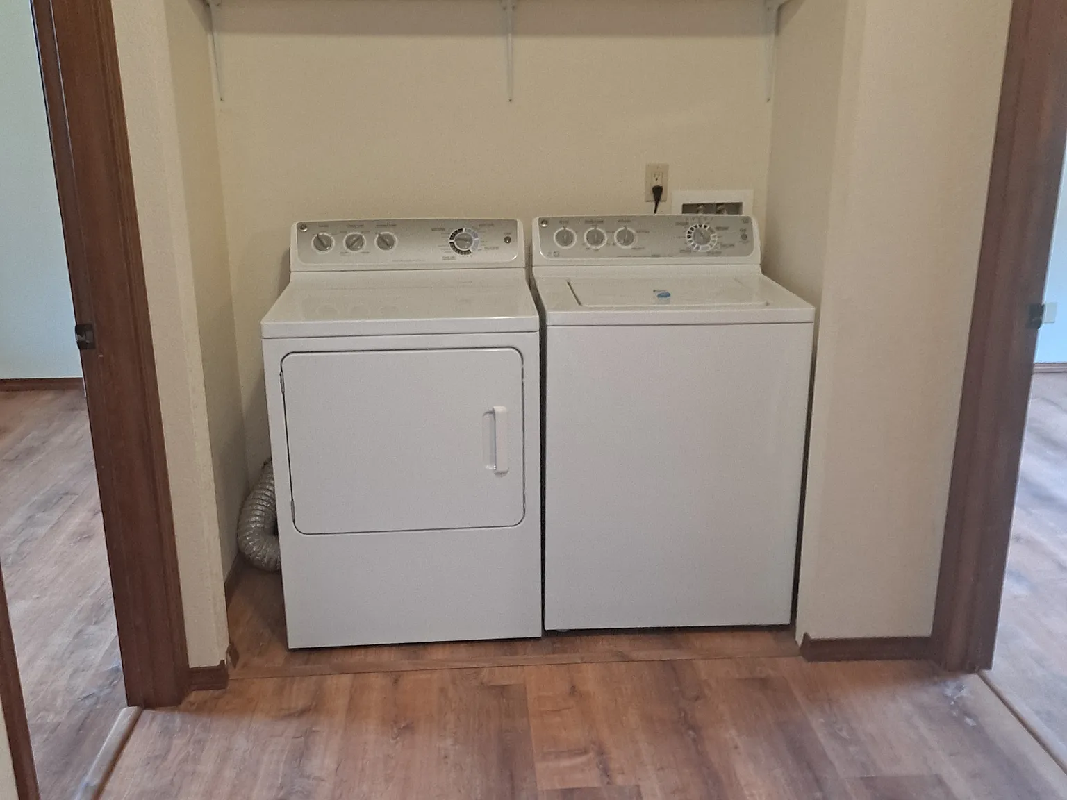 2 bed, $1,400 — Photo 3