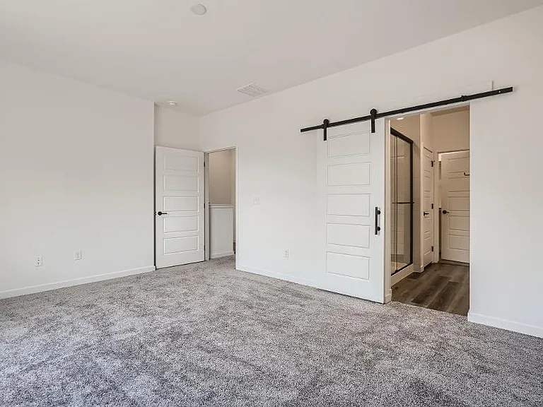 6361 Nelson St — Photo 12