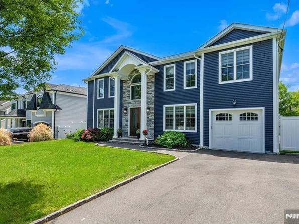 170 Reid Way, Paramus, NJ 07652