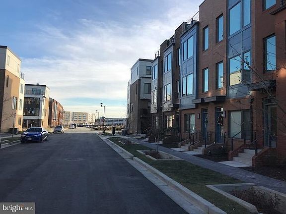 4th image of 16316 Decker Pl