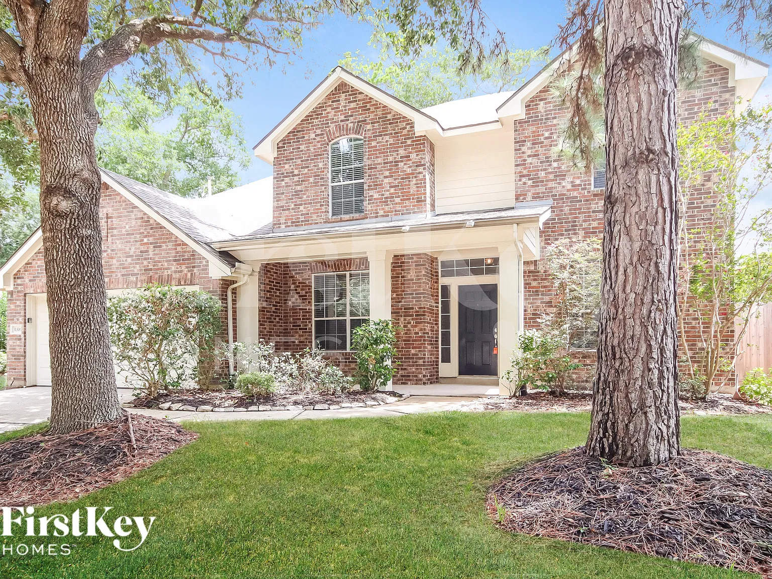 4 bed, 2.5 bath, 2830 sqft, $2,240 — Photo 3