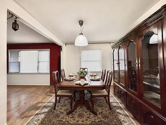 2nd image of 2524 Parsons Blvd #2