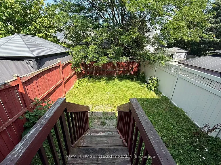 106 Hornchurch Ln — Photo 21
